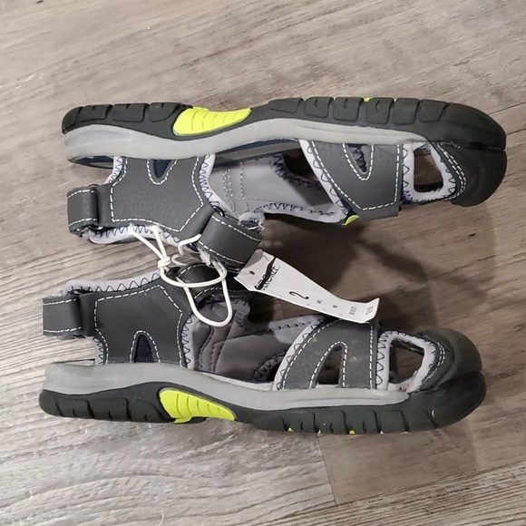 Cherokee Closed Toe Parry Sandals Size 2 - Picture 4 of 6